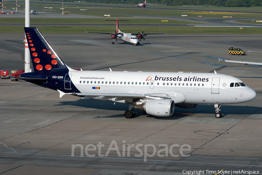 Brussels Airlines Airbus A319-112 (OO-SSK) | Photo 57833