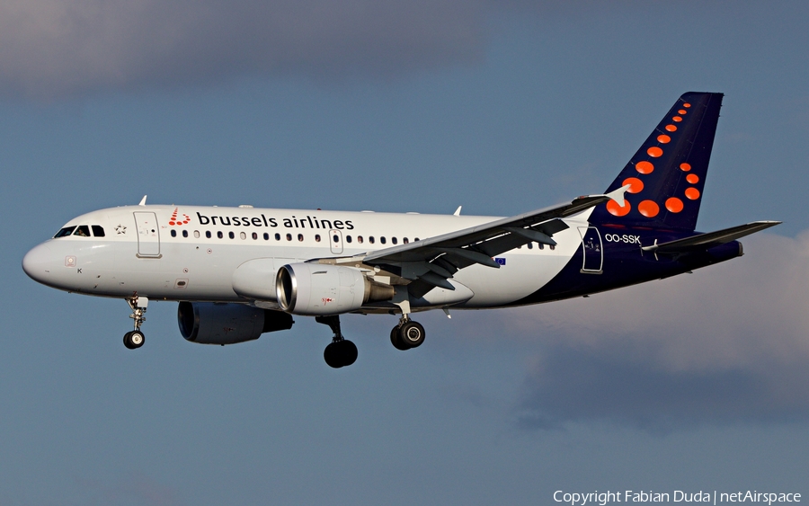 Brussels Airlines Airbus A319-112 (OO-SSK) | Photo 312002