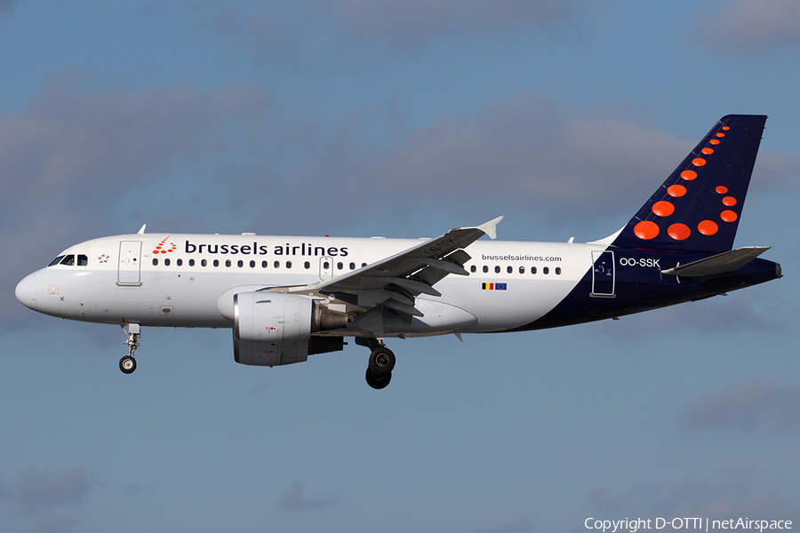 Brussels Airlines Airbus A319-112 (OO-SSK) | Photo 322205