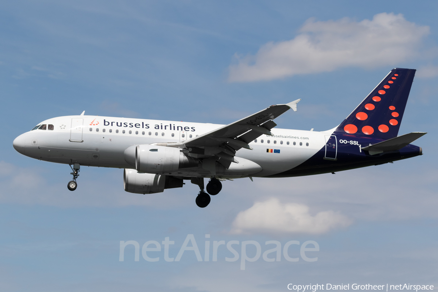 Brussels Airlines Airbus A319-111 (OO-SSL) | Photo 165826