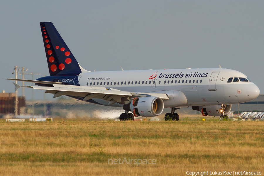 Brussels Airlines Airbus A319-112 (OO-SSM) | Photo 256744