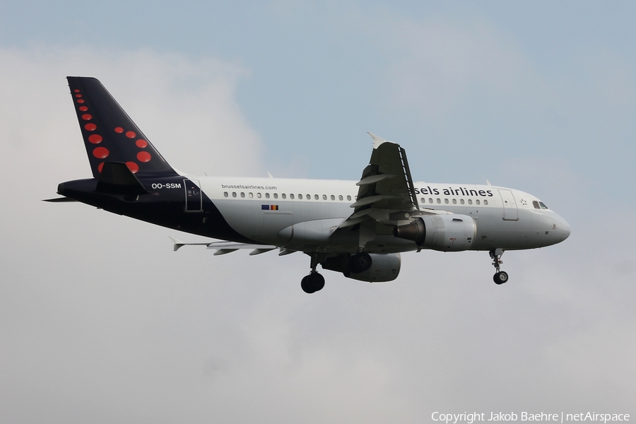 Brussels Airlines Airbus A319-112 (OO-SSM) | Photo 143346