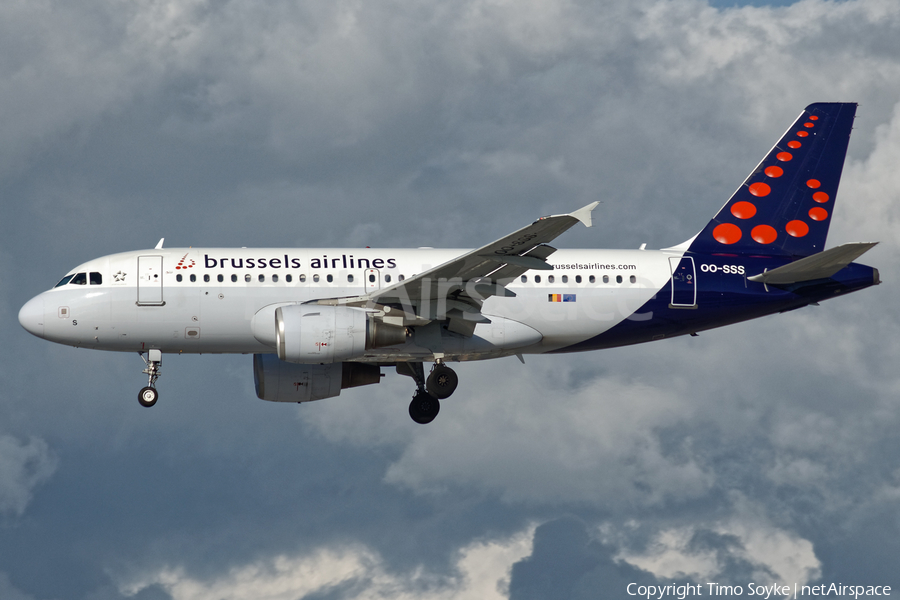 Brussels Airlines Airbus A319-111 (OO-SSS) | Photo 345413