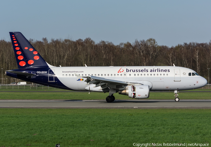 Brussels Airlines Airbus A319-111 (OO-SSW) | Photo 238474
