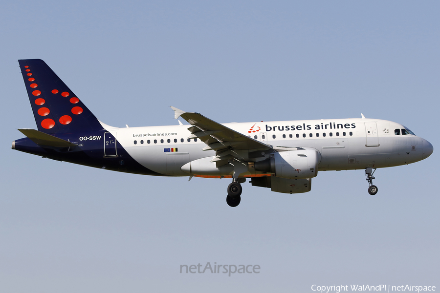 Brussels Airlines Airbus A319-111 (OO-SSW) | Photo 625870
