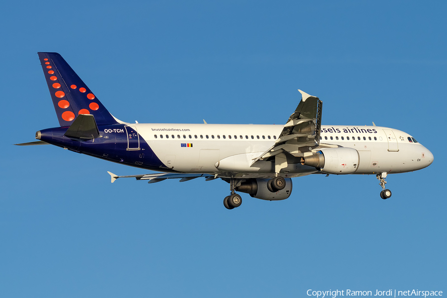 Brussels Airlines Airbus A320-214 (OO-TCH) | Photo 304529