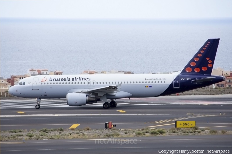 Brussels Airlines Airbus A320-214 (OO-TCH) | Photo 330429
