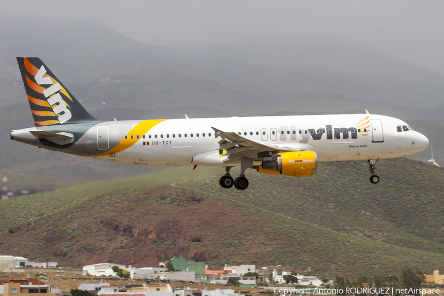 VLM Airlines Airbus A320-212 (OO-TCT) | Photo 235653