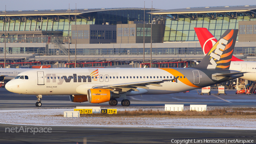 VLM Airlines Airbus A320-212 (OO-TCX) | Photo 224800