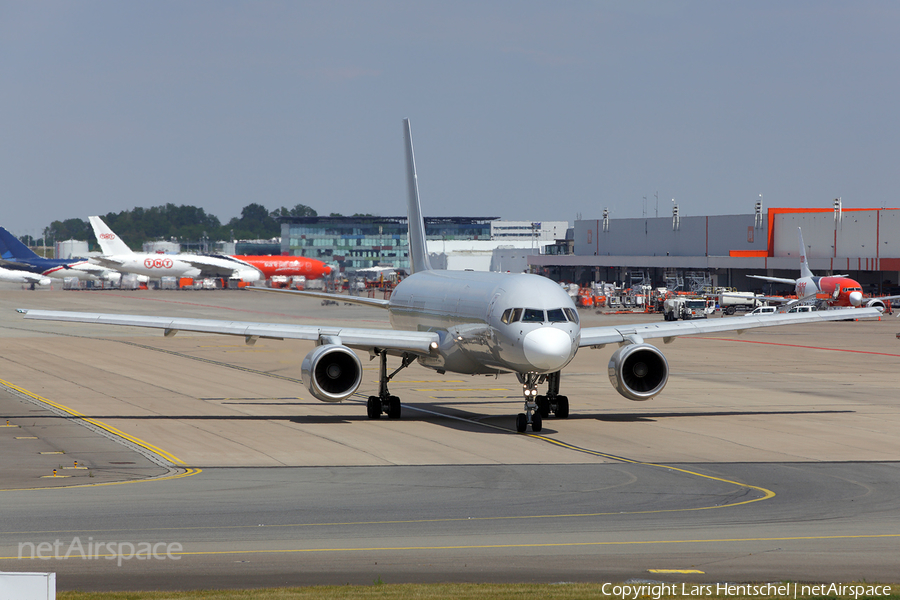 TNT Airways Boeing 757-28A(C) (OO-TFA) | Photo 422007