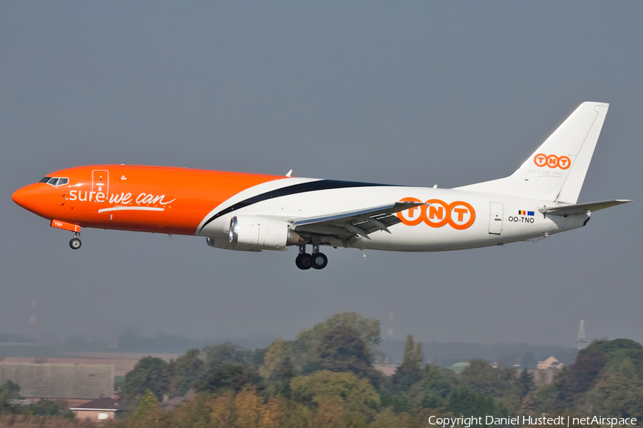 TNT Airways Boeing 737-49R(SF) (OO-TNO) | Photo 537532