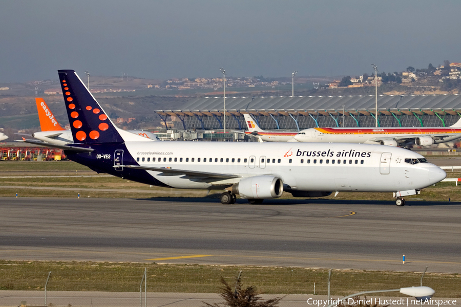 Brussels Airlines Boeing 737-43Q (OO-VES) | Photo 544092