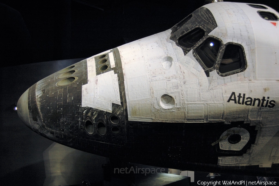 NASA Rockwell Space Shuttle Orbiter (OV-104) | Photo 445717