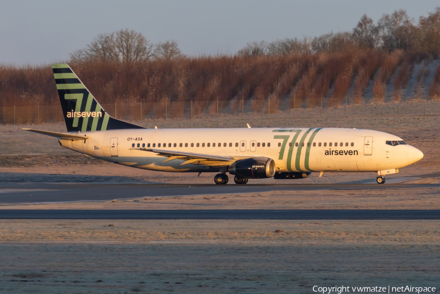 Airseven Boeing 737-405 (OY-ASA) | Photo 547689