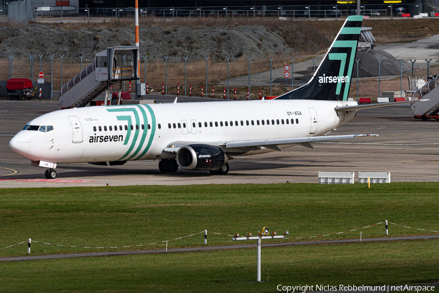 Airseven Boeing 737-405 (OY-ASA) | Photo 559551