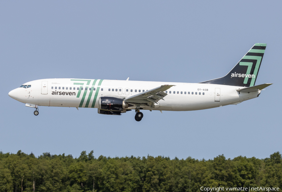 Airseven Boeing 737-430 (OY-ASB) | Photo 459007