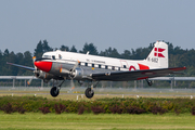 Danish Dakota Friends Douglas DC-3A (OY-BPB) at  Hamburg - Fuhlsbuettel (Helmut Schmidt), Germany