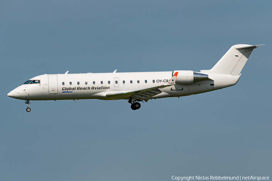 Global Reach Aviation Bombardier CRJ-200LR (OY-CRJ) | Photo 402091