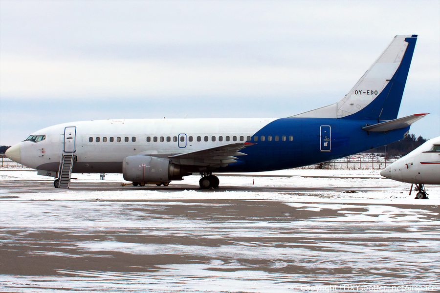 Nordic Aviation Capital Boeing 737-548 (OY-EDO) | Photo 278291