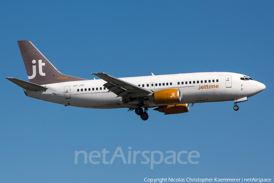 Jet Time Boeing 737-382(QC) (OY-JTF) | Photo 121490