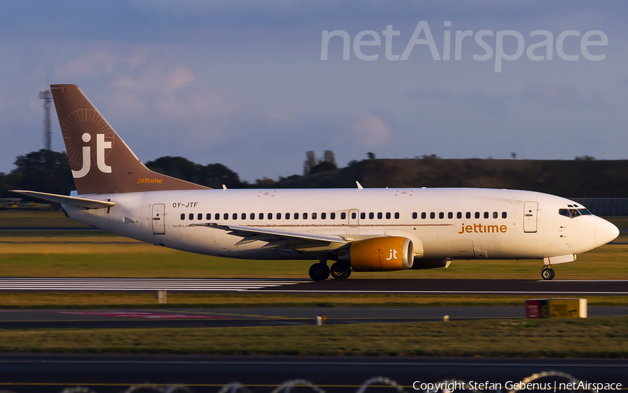 Jet Time Boeing 737-382(QC) (OY-JTF) | Photo 13785