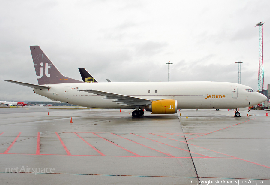 Jet Time Boeing 737-42C(SF) (OY-JTL) | Photo 60203