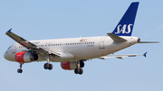 SAS - Scandinavian Airlines Airbus A320-232 (OY-KAM) at  London - Heathrow, United Kingdom