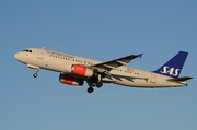 SAS - Scandinavian Airlines Airbus A320-232 (OY-KAM) at  Amsterdam - Schiphol, Netherlands
