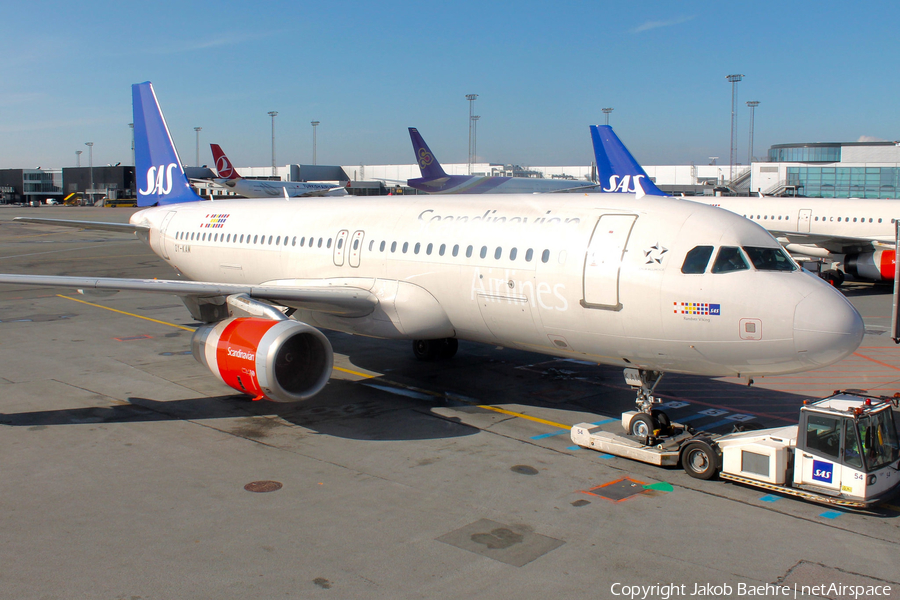 SAS - Scandinavian Airlines Airbus A320-232 (OY-KAM) | Photo 138537