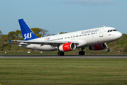 SAS - Scandinavian Airlines Airbus A320-232 (OY-KAM) at  Manchester - International (Ringway), United Kingdom