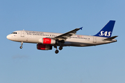 SAS - Scandinavian Airlines Airbus A320-232 (OY-KAN) at  London - Heathrow, United Kingdom