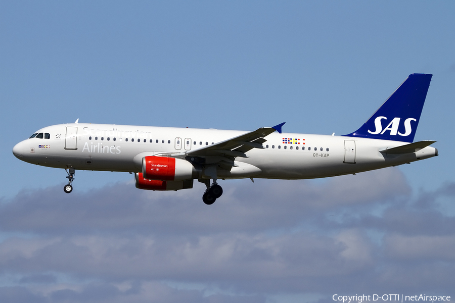 SAS - Scandinavian Airlines Airbus A320-232 (OY-KAP) | Photo 409109