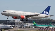 SAS - Scandinavian Airlines Airbus A320-232 (OY-KAS) at  Dublin, Ireland