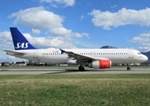 SAS - Scandinavian Airlines Airbus A320-232 (OY-KAS) at  Salzburg - W. A. Mozart, Austria