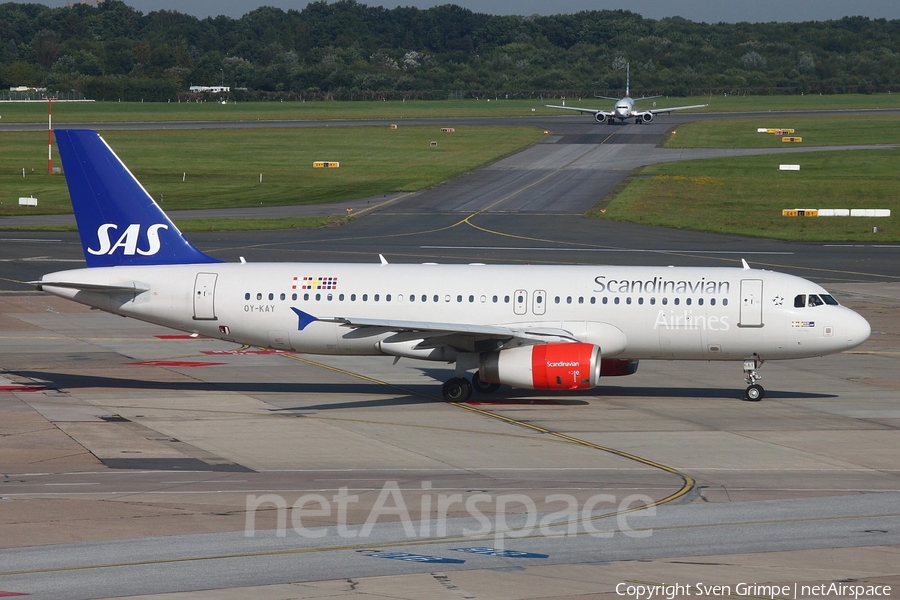 SAS - Scandinavian Airlines Airbus A320-232 (OY-KAY) | Photo 181590