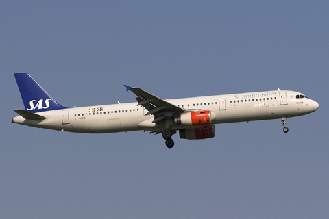 SAS - Scandinavian Airlines Airbus A321-232 (OY-KBB) at  Copenhagen - Kastrup, Denmark