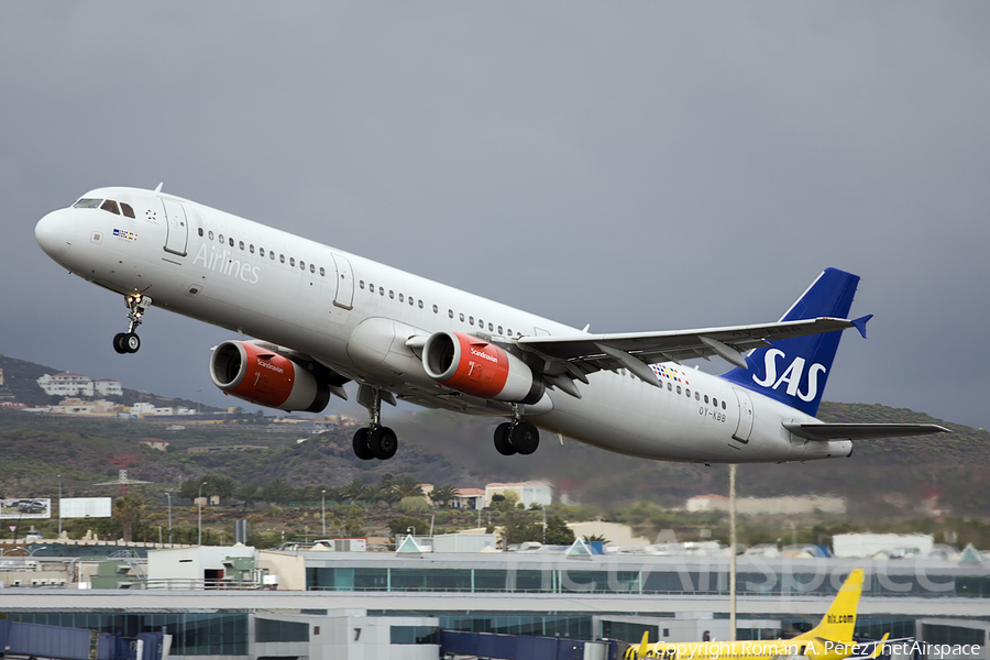 SAS - Scandinavian Airlines Airbus A321-232 (OY-KBB) | Photo 282120