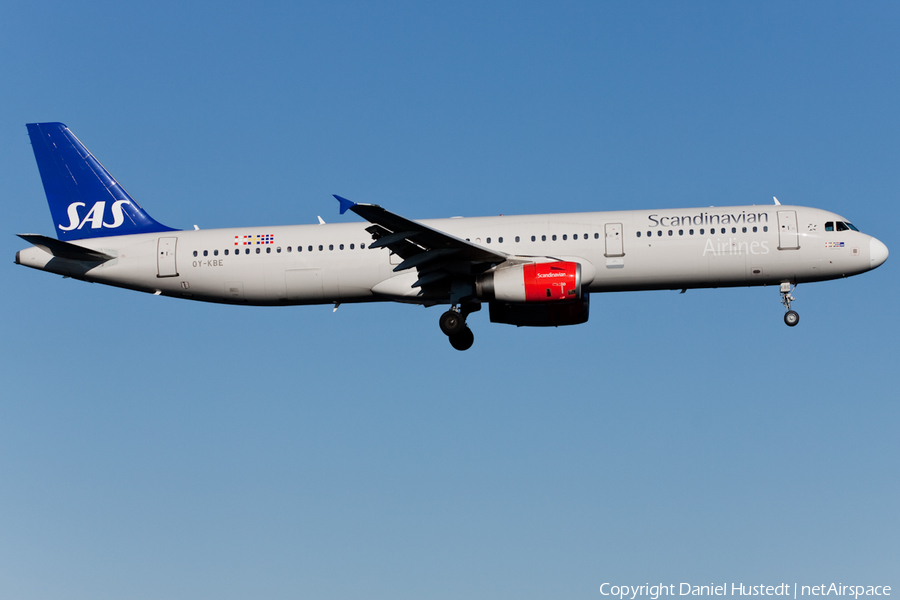 SAS - Scandinavian Airlines Airbus A321-232 (OY-KBE) | Photo 421898