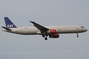 SAS - Scandinavian Airlines Airbus A321-232 (OY-KBE) at  Copenhagen - Kastrup, Denmark