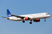 SAS - Scandinavian Airlines Airbus A321-232 (OY-KBE) at  Tenerife Sur - Reina Sofia, Spain