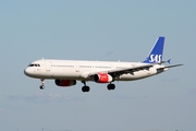 SAS - Scandinavian Airlines Airbus A321-232 (OY-KBL) at  Hannover - Langenhagen, Germany