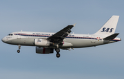 SAS - Scandinavian Airlines Airbus A319-132 (OY-KBO) at  Hamburg - Fuhlsbuettel (Helmut Schmidt), Germany