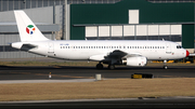 Danish Air Transport (DAT) Airbus A320-231 (OY-LHD) at  Lisbon - Portela, Portugal
