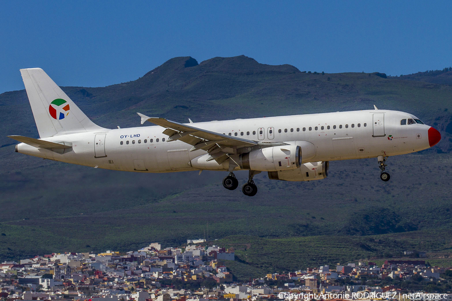 Danish Air Transport (DAT) Airbus A320-231 (OY-LHD) | Photo 279190