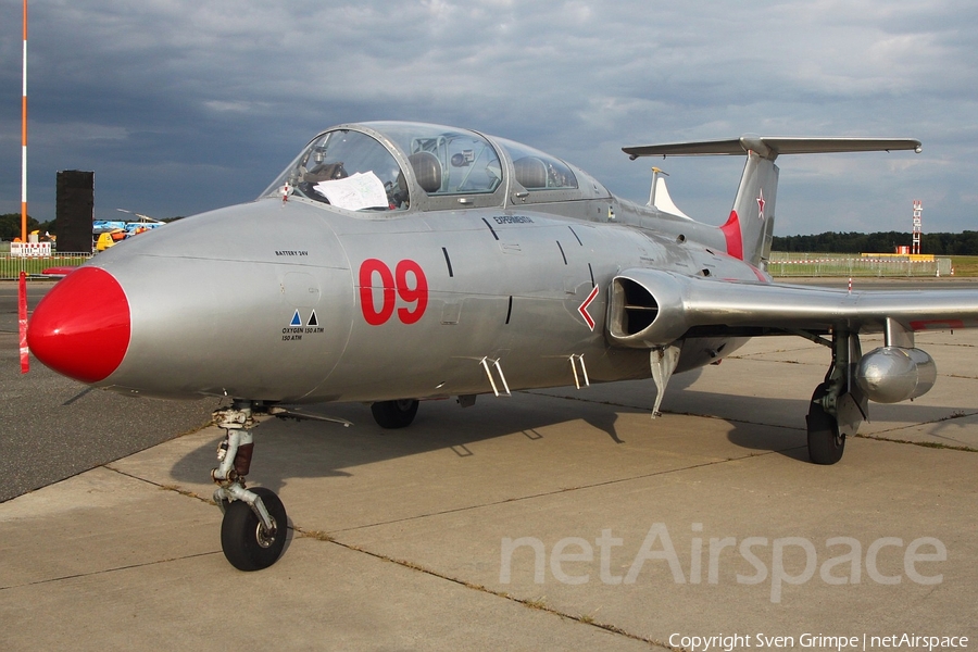 (Private) Aero L-29 Delfin (OY-LSD) | Photo 185710