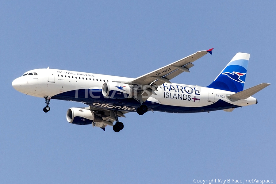 Atlantic Airways Airbus A320-214 (OY-RCJ) | Photo 246299