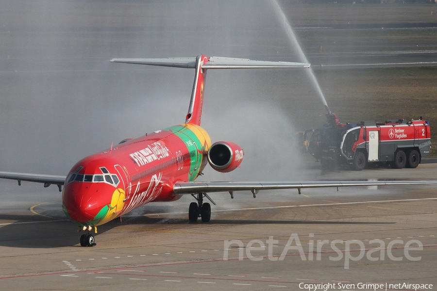 Danish Air Transport (DAT) McDonnell Douglas MD-83 (OY-RUE) | Photo 44186