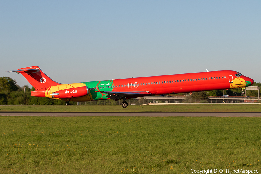 Danish Air Transport (DAT) McDonnell Douglas MD-83 (OY-RUE) | Photo 242350