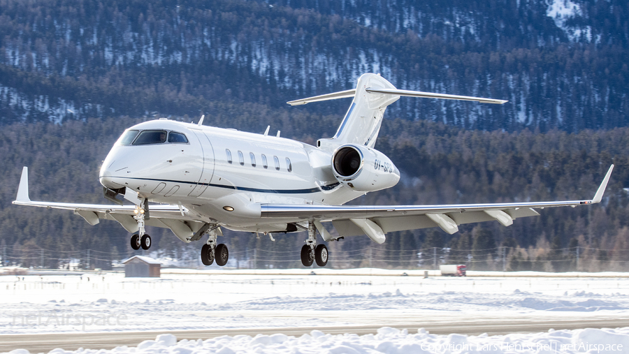 Execujet Scandinavia Bombardier BD-100-1A10 Challenger 300 (OY-SPB) | Photo 428744