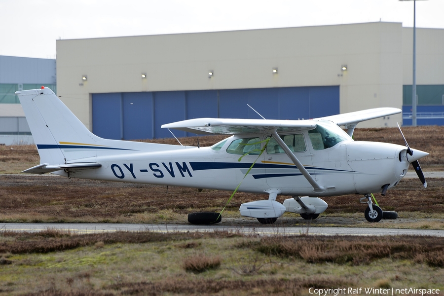 (Private) Cessna 172P Skyhawk (OY-SVM) | Photo 321702